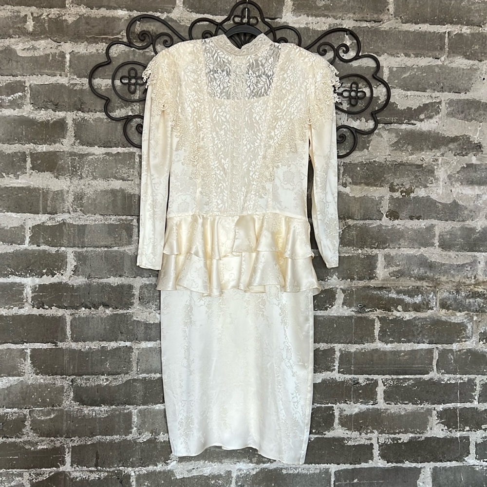 Vintage Jessica McClintock Elegant Ivory Lace Bridal Dress
